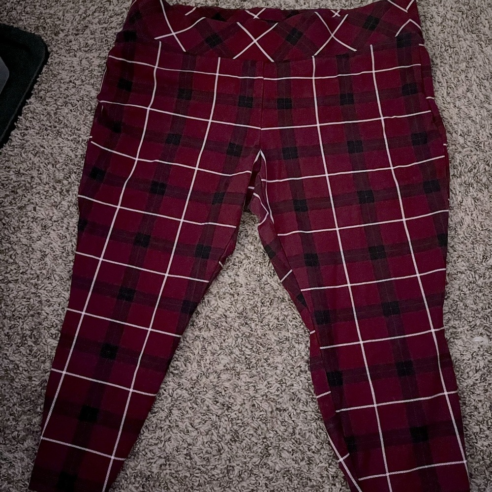 Plaid torrid ankle length leggings EUC